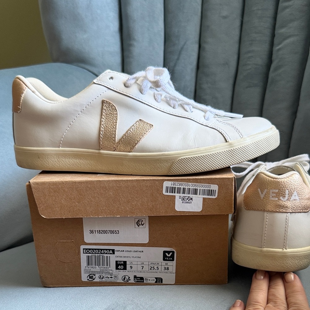 Veja Esplar Logo Leather Sneakers Extra White/ Platine 40 / 9 With Box